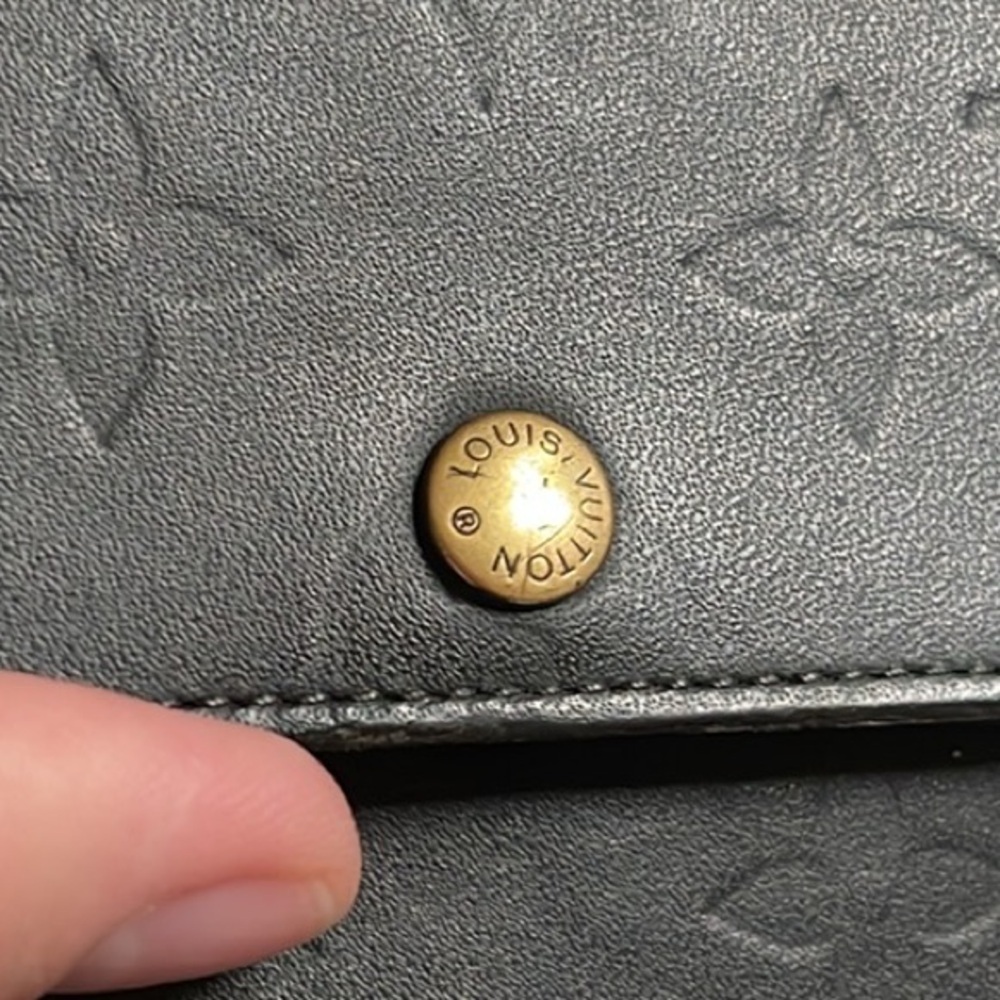 LOUIS VUITTON Monogram Empreinte Wallet - Picture 5 of 13